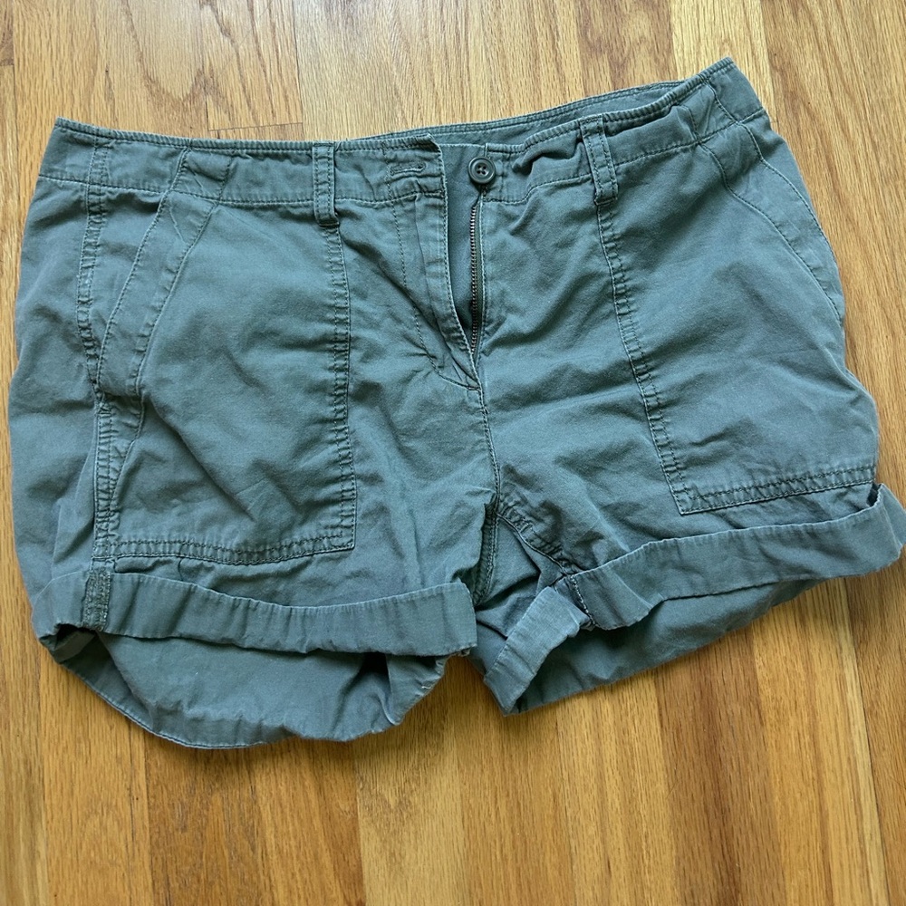 Loft cargo shorts